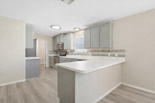 2015 Allyson Drive, Heartland, TX 75126