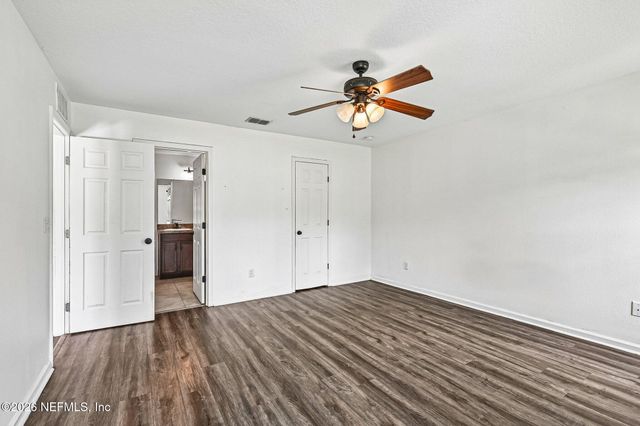 3249 BEDFORD Road, Jacksonville, FL 32207