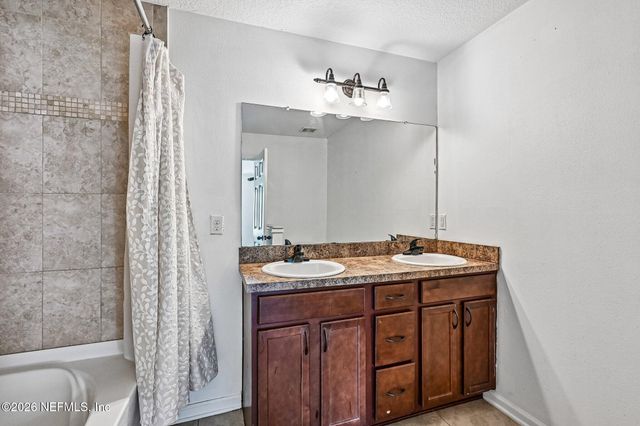 3249 BEDFORD Road, Jacksonville, FL 32207