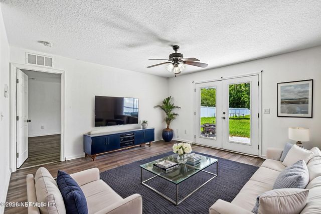 3249 BEDFORD Road, Jacksonville, FL 32207