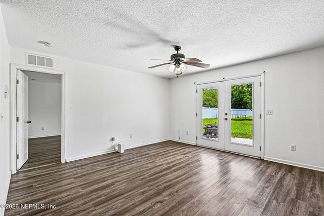 3249 BEDFORD Road, Jacksonville, FL 32207