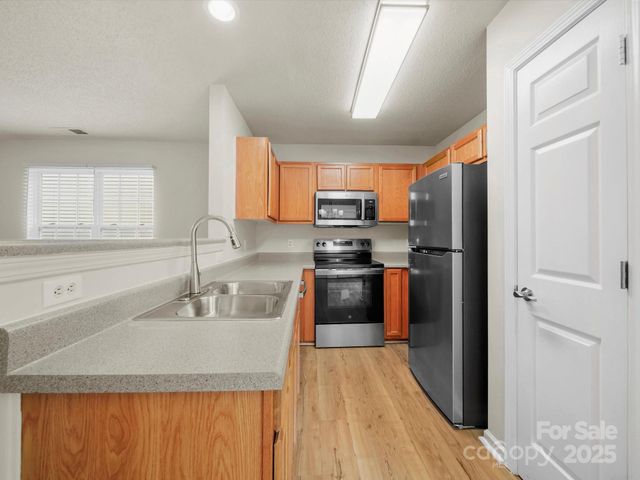 6420 Sunman Road, Charlotte, NC 28216