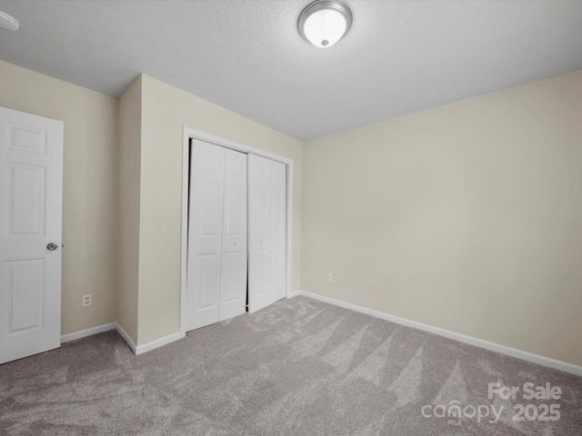 6420 Sunman Road, Charlotte, NC 28216