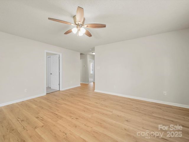 6420 Sunman Road, Charlotte, NC 28216