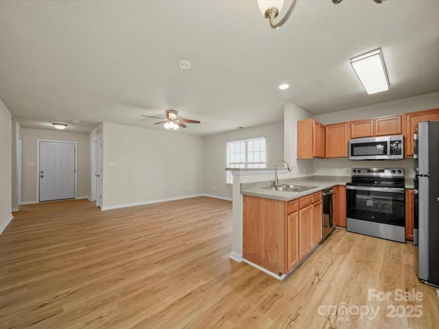 6420 Sunman Road, Charlotte, NC 28216