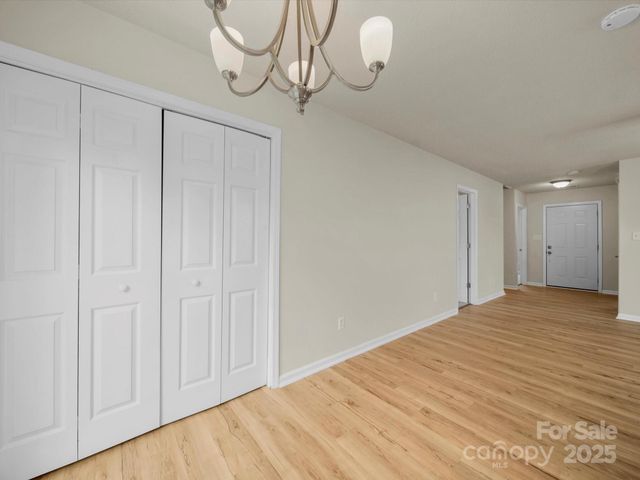 6420 Sunman Road, Charlotte, NC 28216