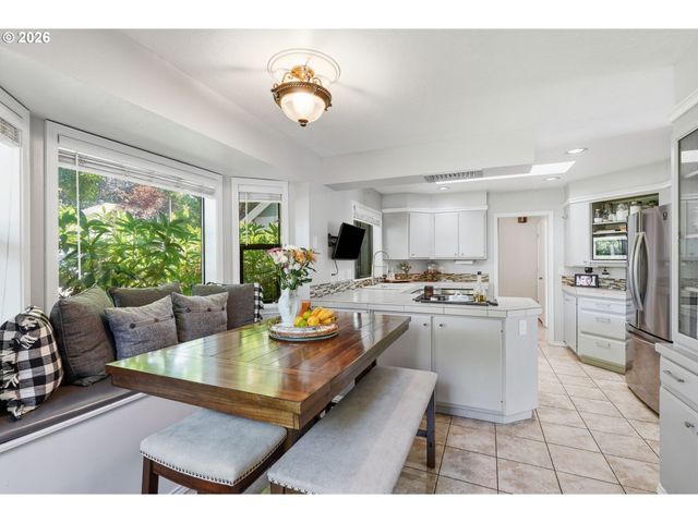 14720 Sw TOPAZ Ct, Beaverton, OR 97007