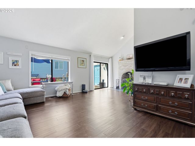 14720 Sw TOPAZ Ct, Beaverton, OR 97007
