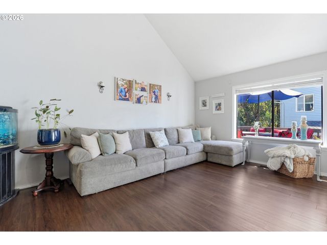 14720 Sw TOPAZ Ct, Beaverton, OR 97007