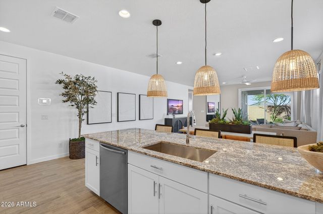 3242 S 83RD Circle, Mesa, AZ 85212