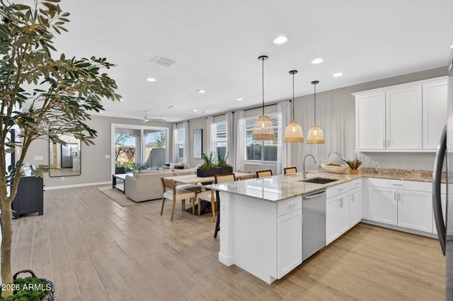 3242 S 83RD Circle, Mesa, AZ 85212