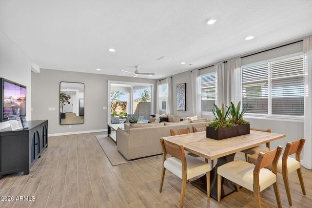 3242 S 83RD Circle, Mesa, AZ 85212