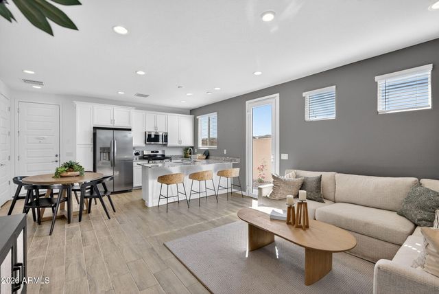 3242 S 83RD Circle, Mesa, AZ 85212