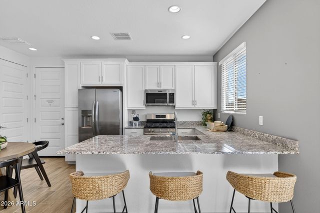 3242 S 83RD Circle, Mesa, AZ 85212