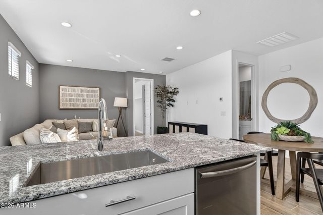 3242 S 83RD Circle, Mesa, AZ 85212