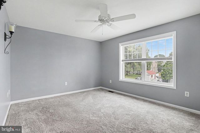 239 RAILROAD AVE, Ephrata, PA 17522