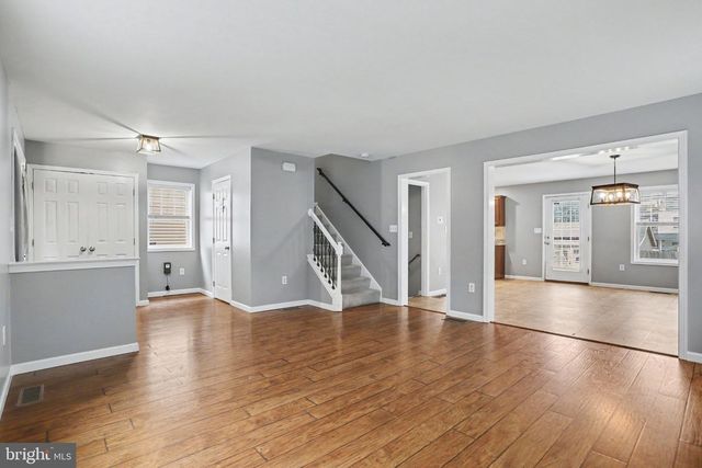 239 RAILROAD AVE, Ephrata, PA 17522