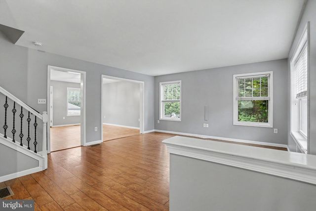 239 RAILROAD AVE, Ephrata, PA 17522
