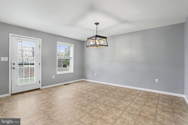 239 RAILROAD AVE, Ephrata, PA 17522