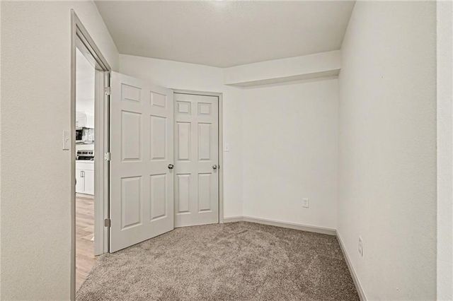 6221 N Wheeling Avenue, Kansas City, MO 64119