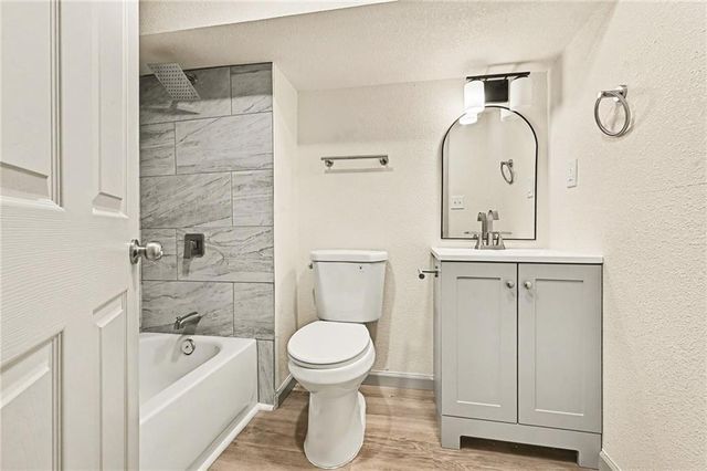 6221 N Wheeling Avenue, Kansas City, MO 64119