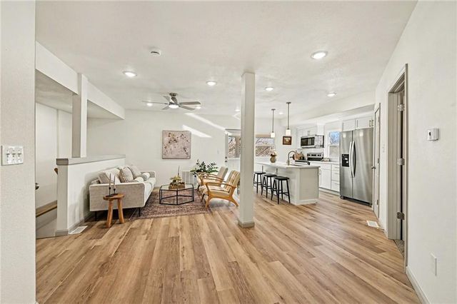 6221 N Wheeling Avenue, Kansas City, MO 64119