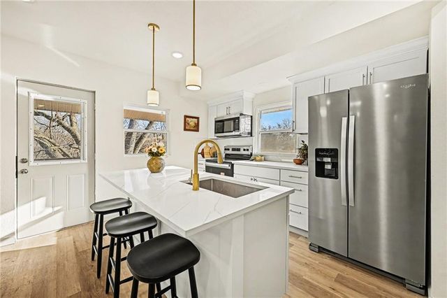 6221 N Wheeling Avenue, Kansas City, MO 64119