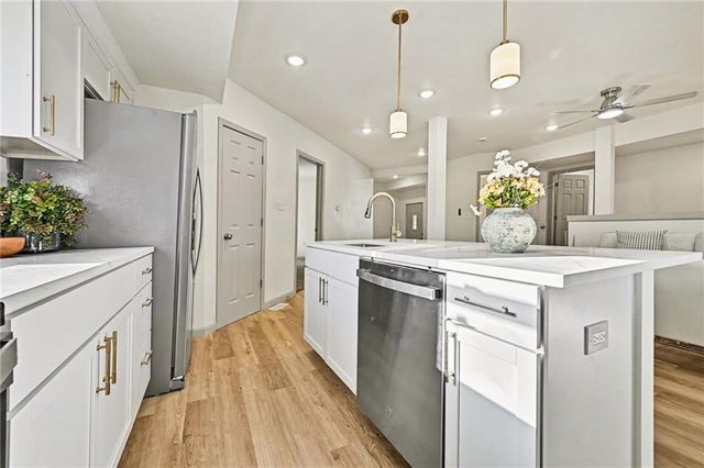 6221 N Wheeling Avenue, Kansas City, MO 64119