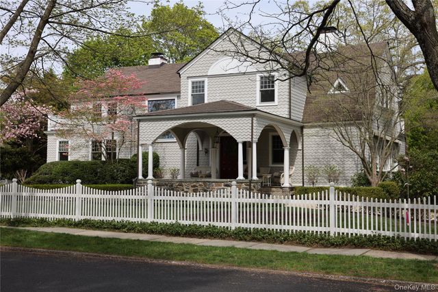 69 Prospect Avenue, Larchmont, NY 10538