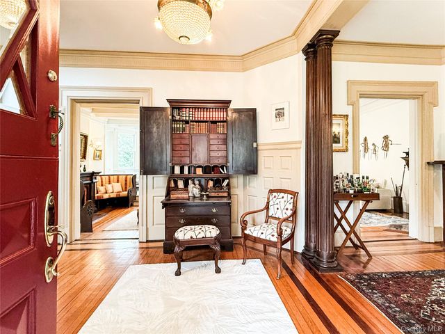 69 Prospect Avenue, Larchmont, NY 10538