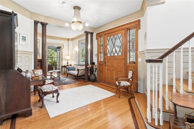 69 Prospect Avenue, Larchmont, NY 10538