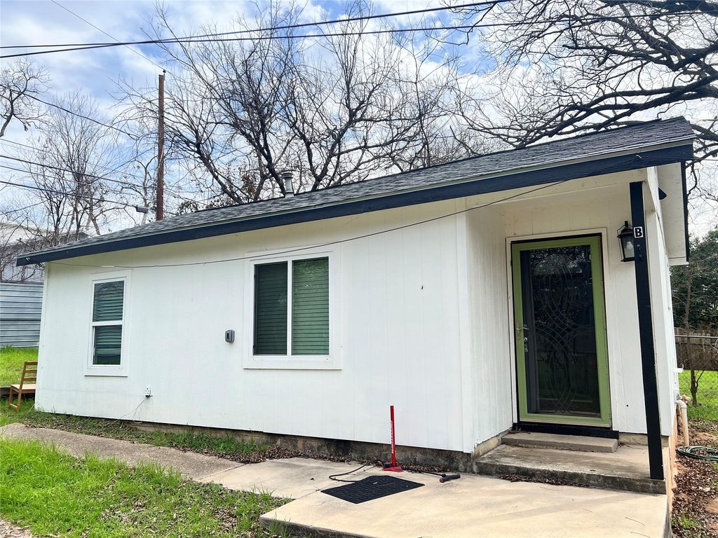 2208 Garden ST B, Austin, TX 78702