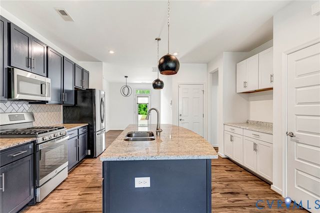 302 Hay Mill Aly, Glen Allen, VA 23059