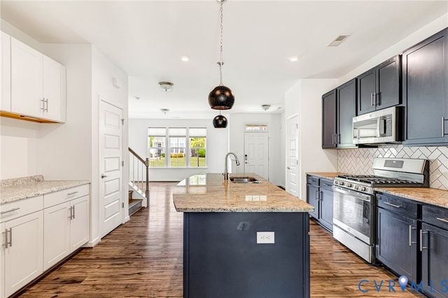 302 Hay Mill Aly, Glen Allen, VA 23059