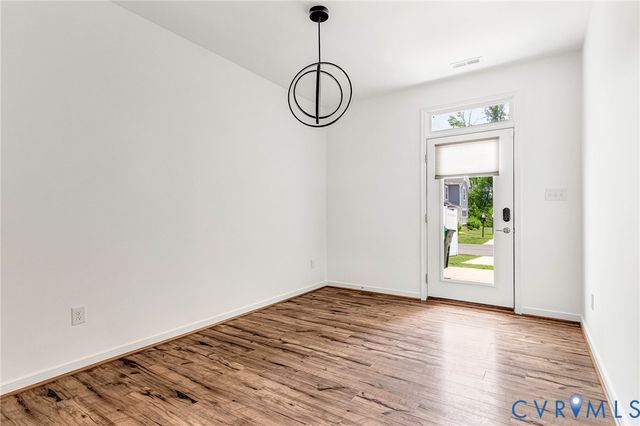 302 Hay Mill Aly, Glen Allen, VA 23059
