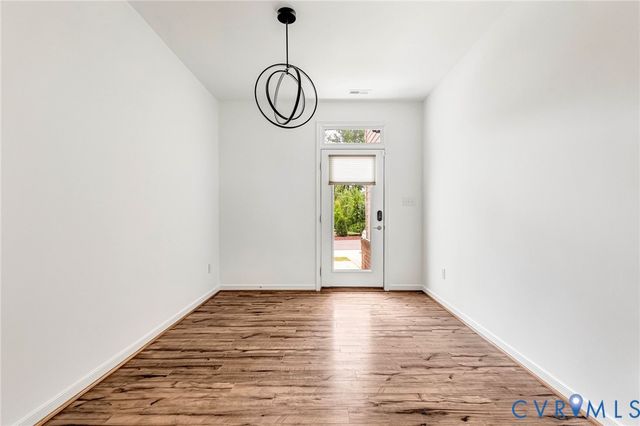 302 Hay Mill Aly, Glen Allen, VA 23059