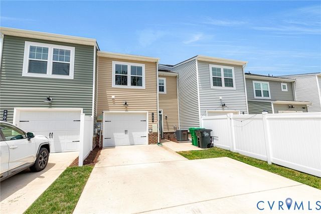 302 Hay Mill Aly, Glen Allen, VA 23059