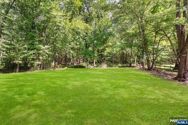 114 Van Dam Avenue, Bloomingdale, NJ 07403