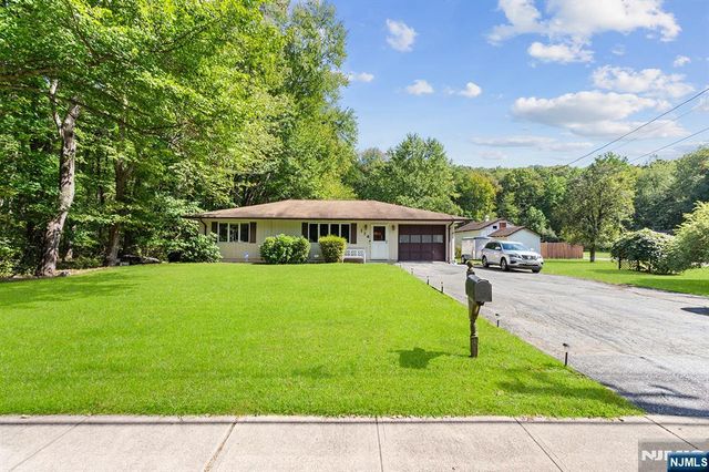 114 Van Dam Avenue, Bloomingdale, NJ 07403