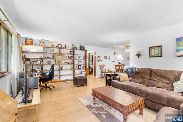 114 Van Dam Avenue, Bloomingdale, NJ 07403