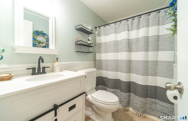 17 Coles Road, Middletown, CT 06457