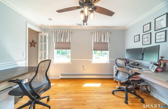 17 Coles Road, Middletown, CT 06457