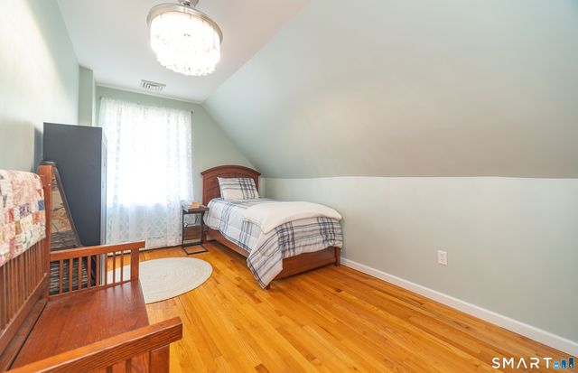 17 Coles Road, Middletown, CT 06457