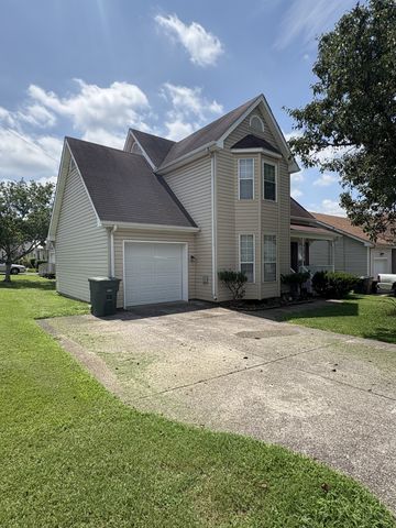 826 Neelys Chase Dr, Madison, TN 37115