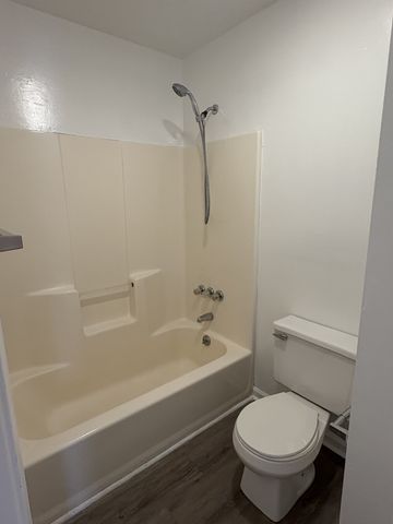 826 Neelys Chase Dr, Madison, TN 37115