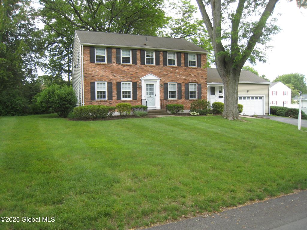 2139 Morrow Avenue, Niskayuna, NY 12309