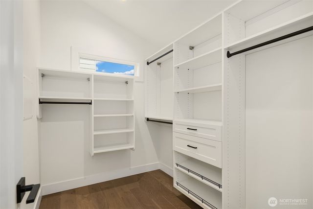 104 NE 44th Street, Seattle, WA 98105