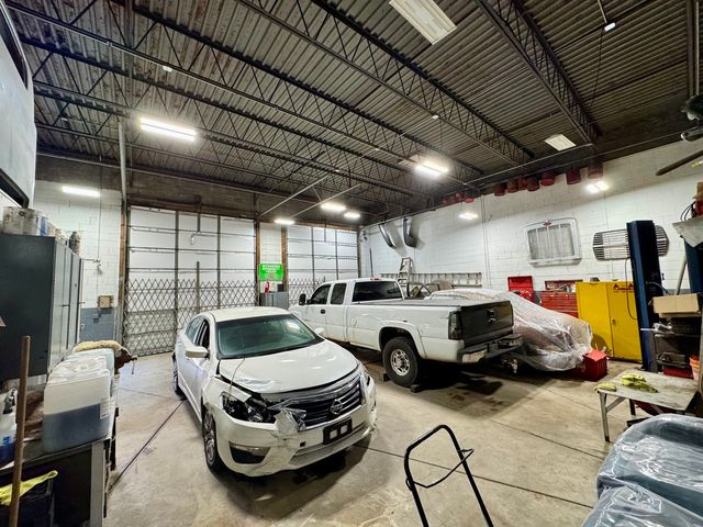 4101 S Oakley Avenue, Chicago, IL 60609