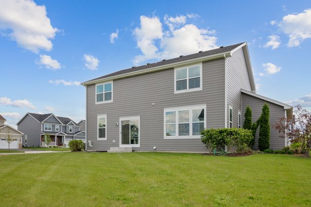 84 Hedgerow Drive, Elgin, IL 60124