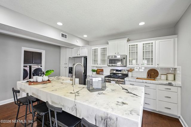 2570 PARK Street, Jacksonville, FL 32204